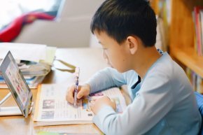 春暖花开云相聚  居家学习亦精彩 Learning at home is so wonderful!