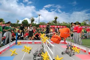 VEX机器人社团：我们的科技梦，在探索中前进 Our ongoing technological dream