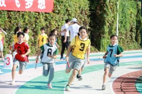 第22届体育节激情绽放！The 22nd Sports Festival kicked off in the cheers！