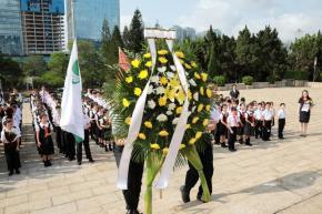 传承革命精神 争做时代好少年——清明祭扫暨新队员入队仪式