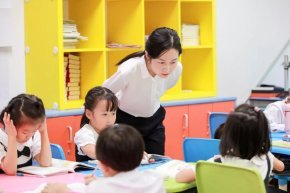 青年教师“春茧汇报课”