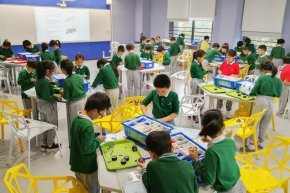 动手动脑、边玩边学——We learn,we build,we play!