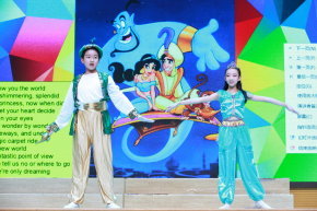 六年级英语节活动