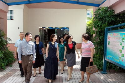 武汉市教育局领导一行来访我校