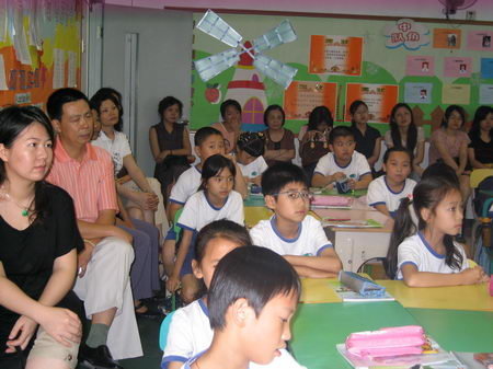 开放的课堂 丰富的感受 ——记我校本学期家长开放日活动