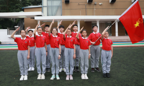 角逐竞风采 脱颖做表率——深圳外国语小学产生新一届少先队大队委